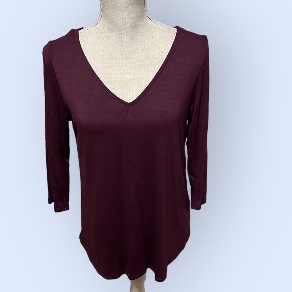 Papermoon burgundy pullover top . Size Small